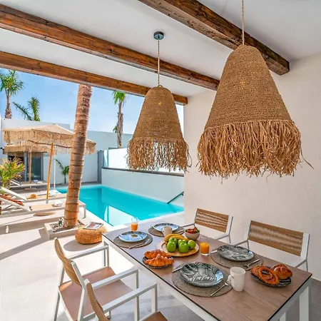 Margarita Villa *